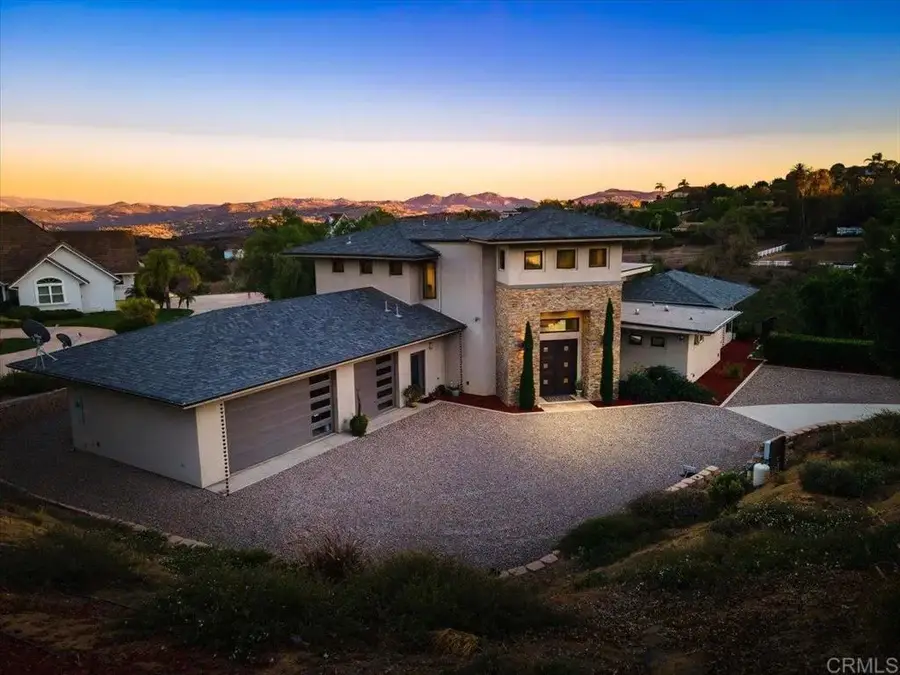 5382 Willman Way, Fallbrook, CA 92028 - Image #2