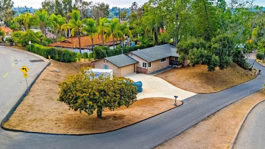 213 Beaumont Drive, Vista, CA 92084 - Image #1