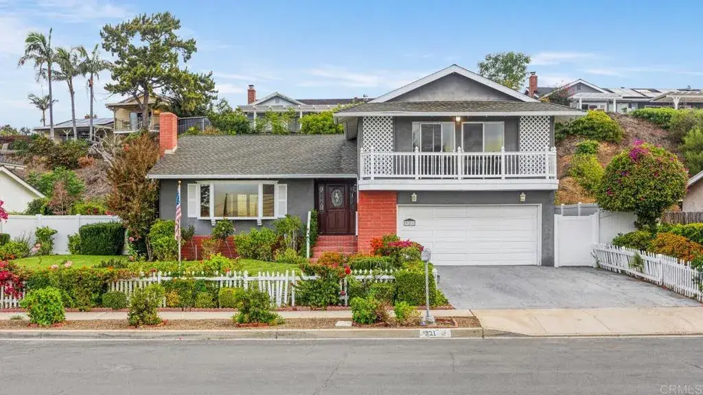 921 Calle Pinata, Thousand Oaks, CA 91360 - Image #1