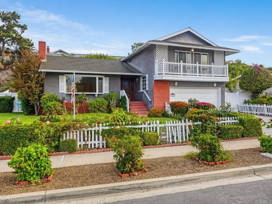 921 Calle Pinata, Thousand Oaks, CA 91360 - Image #2