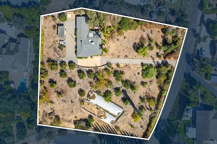 5037 San Jacinto Circle East, Fallbrook, CA 92028 - Image #2