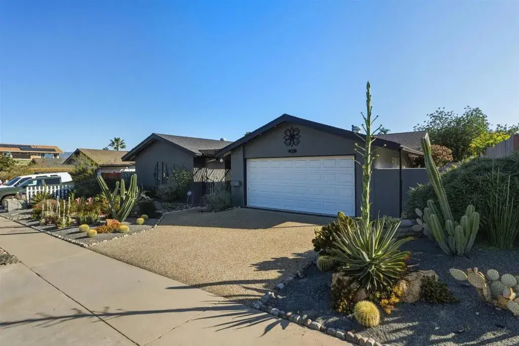 1637 Oak Hill, Escondido, CA 92027 - Image #1