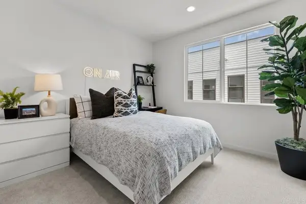 2555 Elderberry Lane, Carlsbad, CA 92008