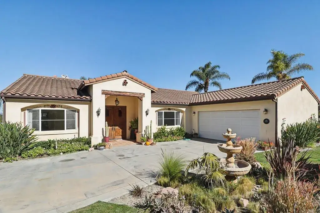 5030 San Jacinto Circle W, Fallbrook, CA 92028 - Image #1