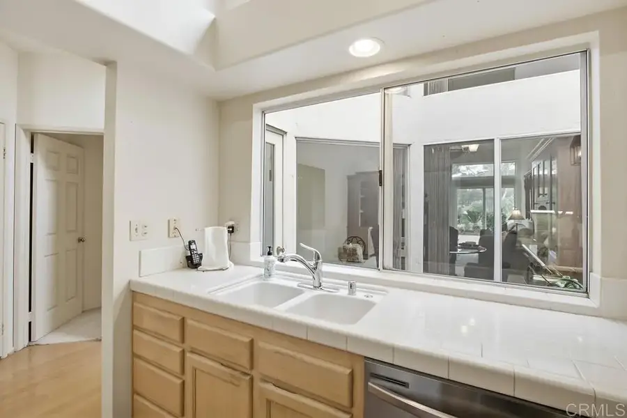 8925 Circle R View Lane, Escondido, CA 92026 - Image #3