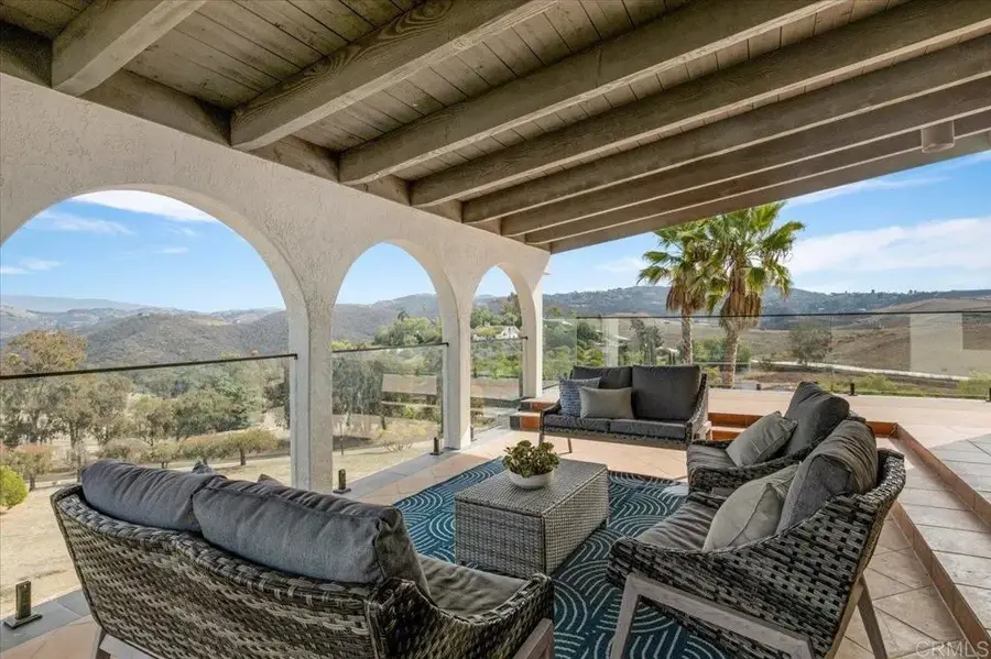 2918 Fairview Dr, Vista, CA 92084 - Image #2