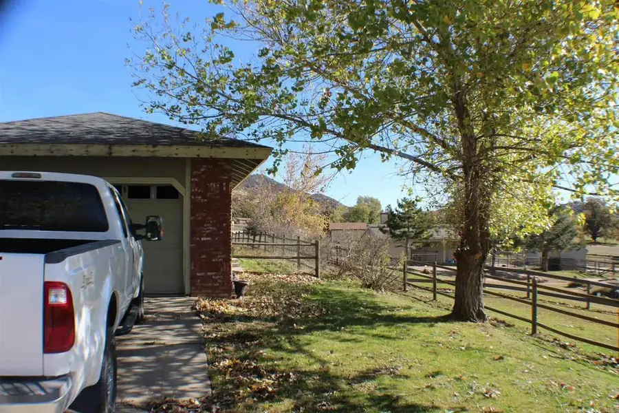 23950 Jacaranda Drive, Tehachapi, CA 93561 - Image #3