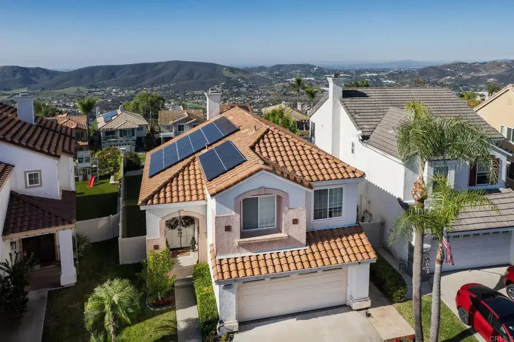 2466 Bear Rock Gln, Escondido, CA 92026 - Image #1