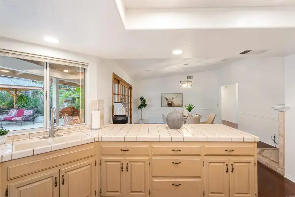 351 Sheila Lane, Fallbrook, CA 92028 - Image #1