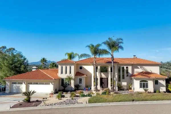 2471 Canyon Creek Road, Escondido, CA 92025