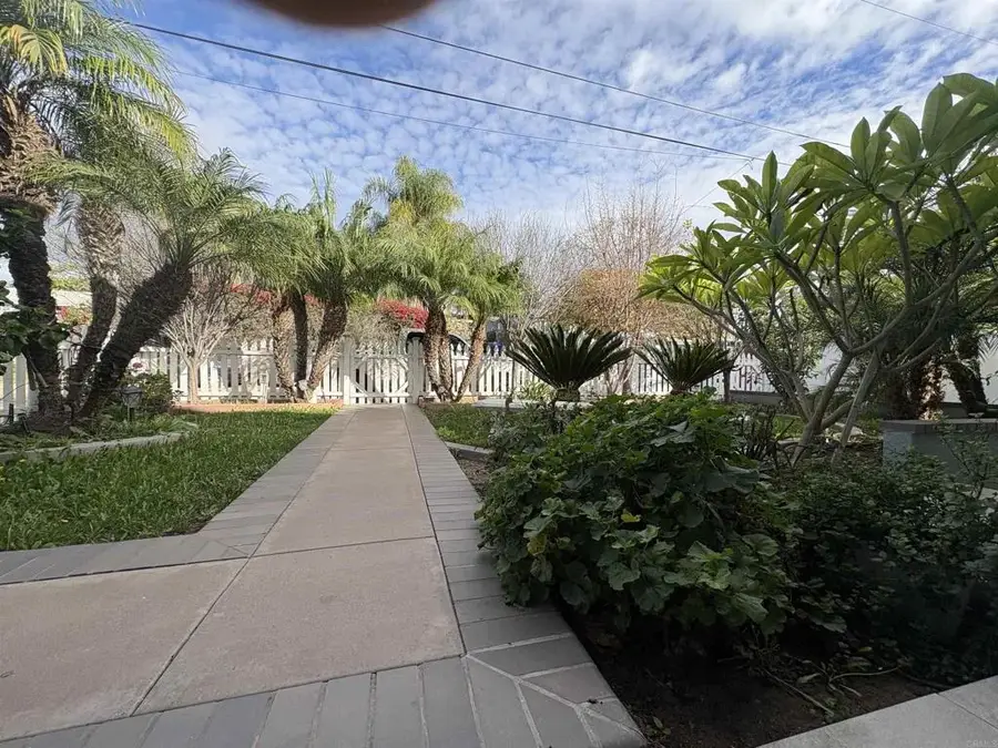 431 Debby Street, Fallbrook, CA 92028 - #3