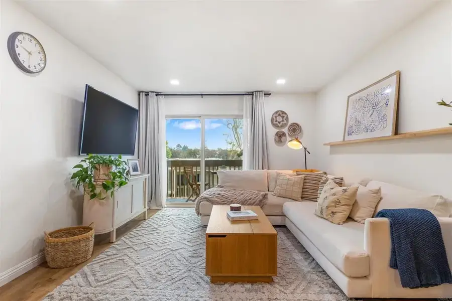 432 Edgehill Lane #74, Oceanside, CA 92054 - Image #2