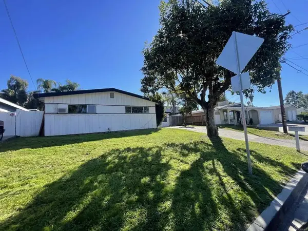 578 E Indian Rock Road, Vista, CA 92084