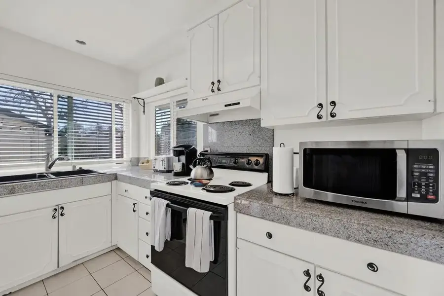 522 Smoketree Gln, Escondido, CA 92026 - Image #3