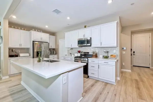 1715 Crabapple Way, Oceanside, CA 92056