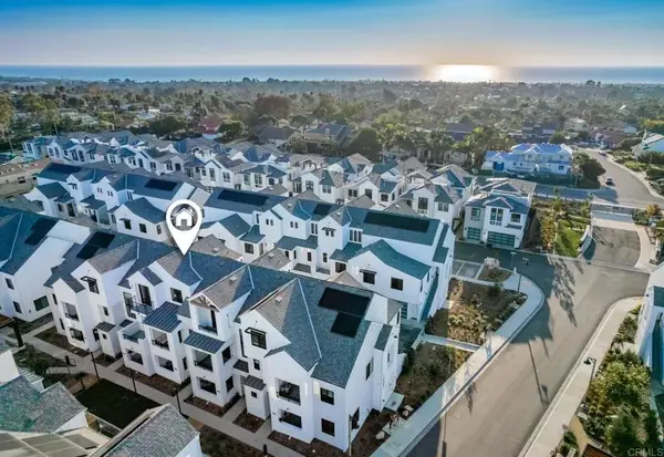 1403 Anacona Place #103, Encinitas, CA 92024