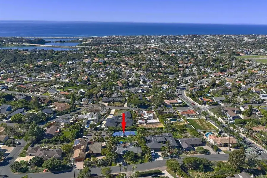 4135 Skyline Rd, Carlsbad, CA 92008 - Image #2