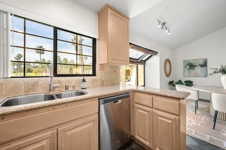 3150 Avenida Alcor, Carlsbad, CA 92009 - #3