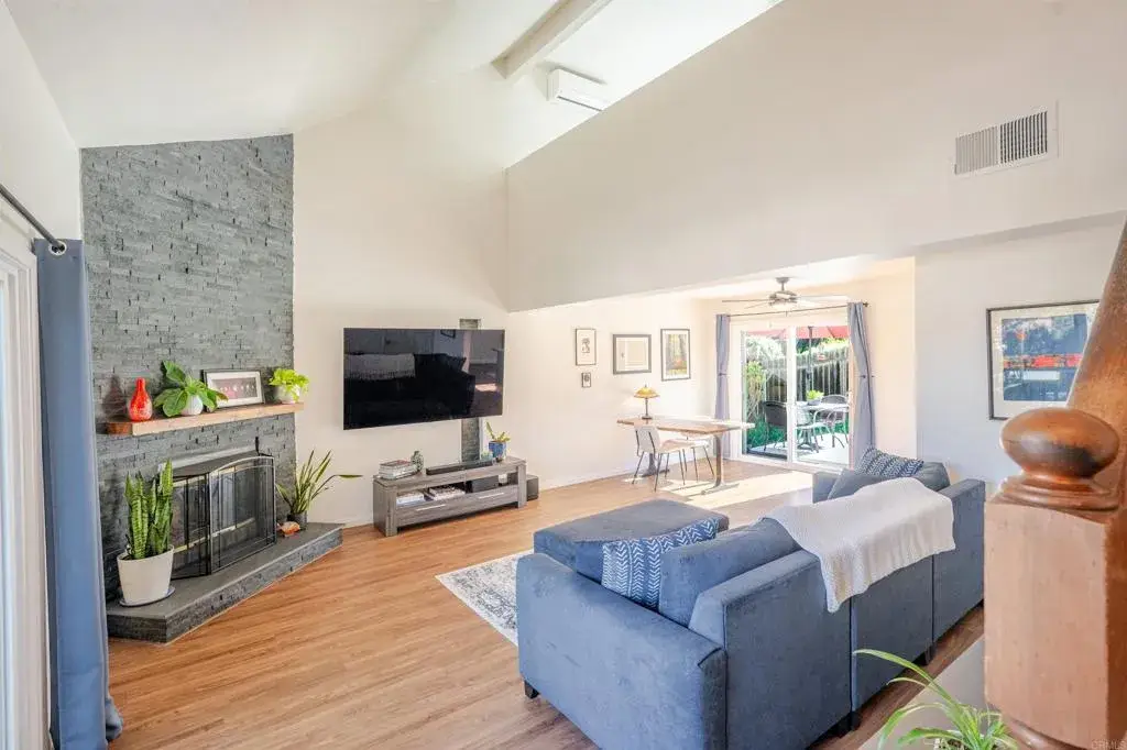 331 Windy Lane, Vista, CA 92083 - #1