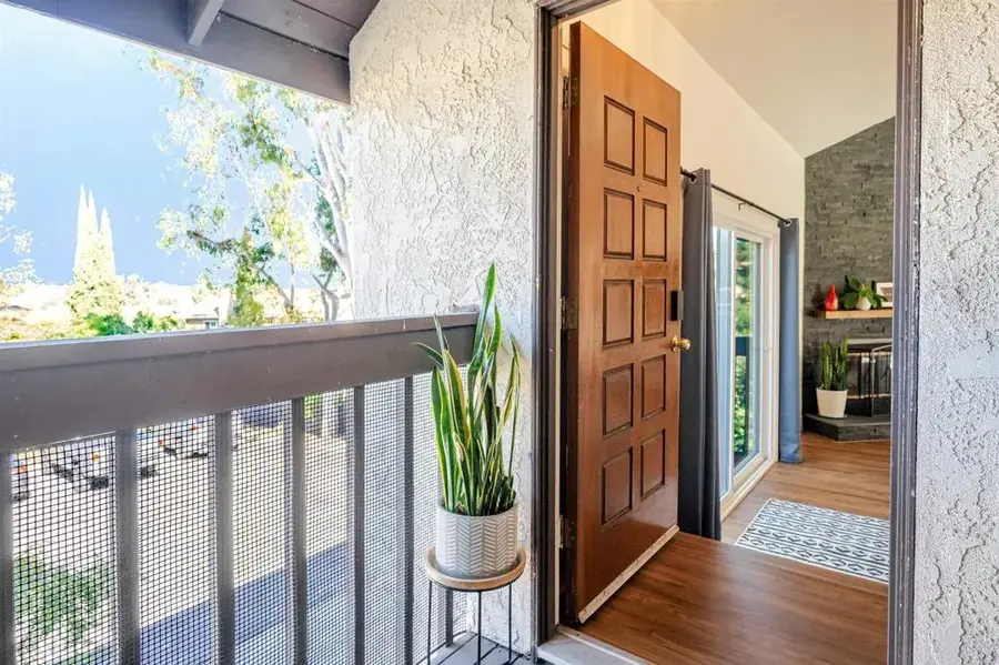 331 Windy Lane, Vista, CA 92083 - #2