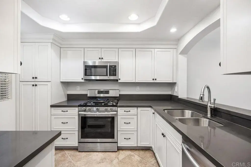 750 Breeze Hill Rd #110, Vista, CA 92081 - #1