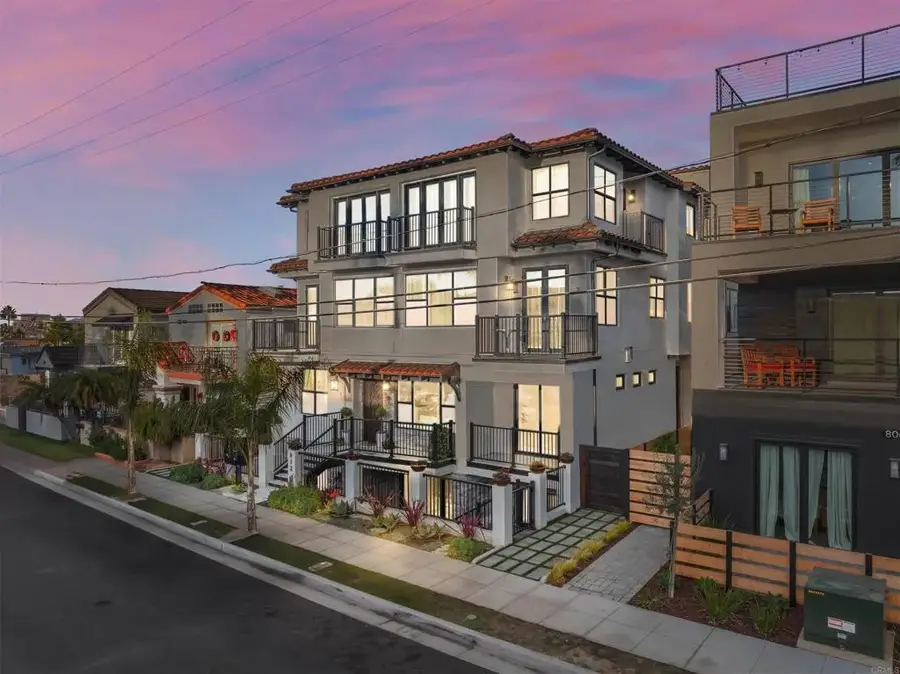 812 N Cleveland Street #1, Oceanside, CA 92054 - #2