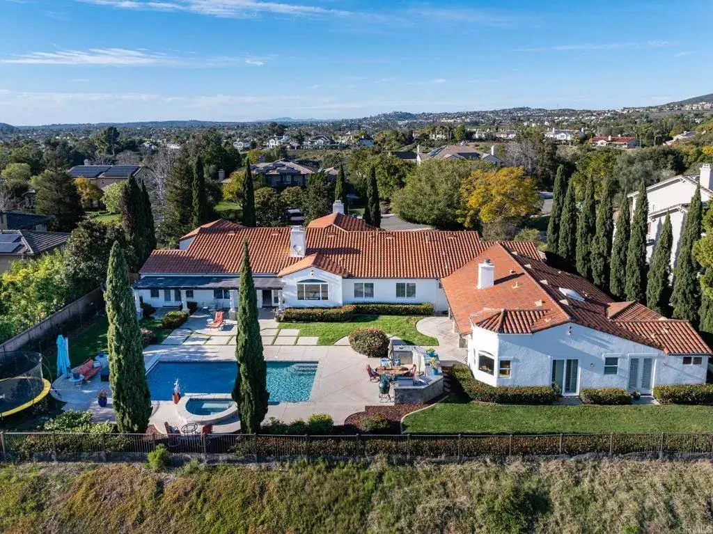 7992 Paseo Esmerado, Carlsbad, CA 92009 - #1