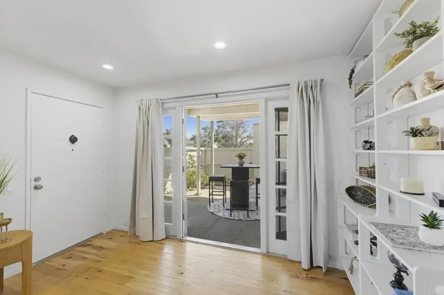 3851 Camino Lindo, San Diego, CA 92122 - #3