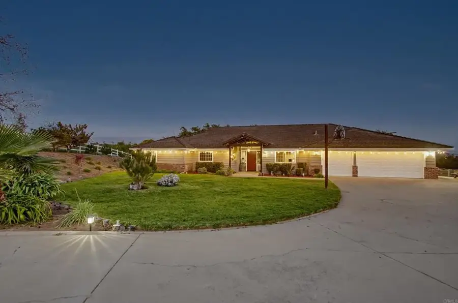 2092 Tudor Lane, Fallbrook, CA 92028 - #3
