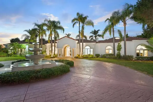 6998 Rancho La Cima, Rancho Santa Fe, CA 92067