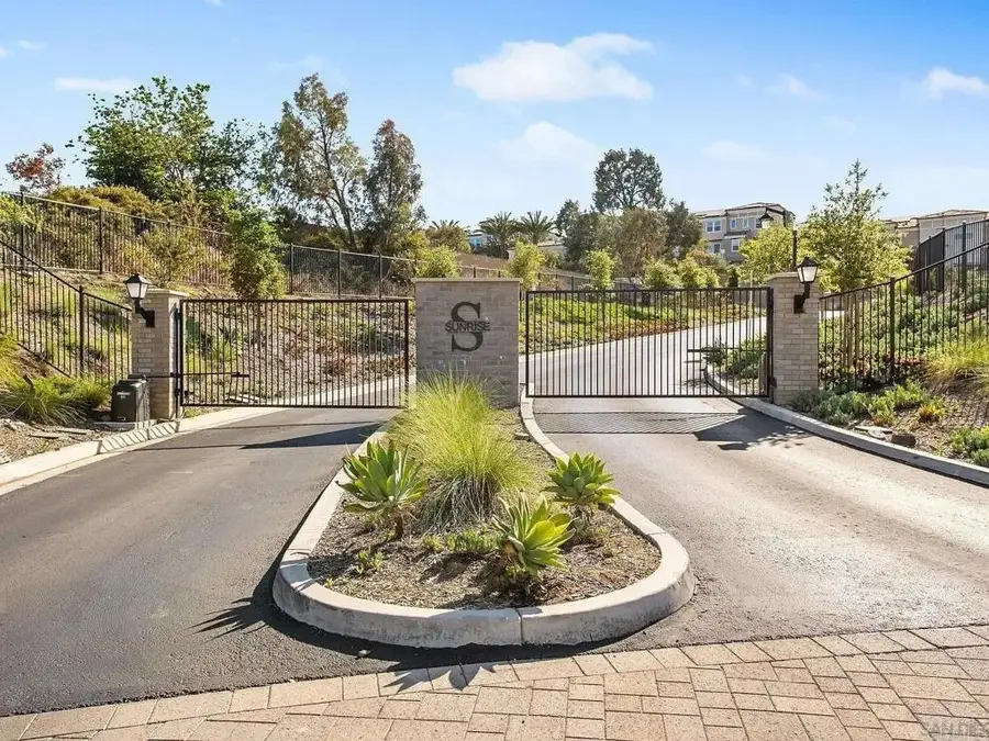 1209 Sunrise View #105, San Marcos, CA 92078 - #3