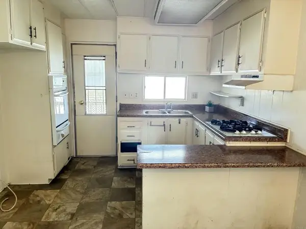 718 Sycamore #23, Vista, CA 92083