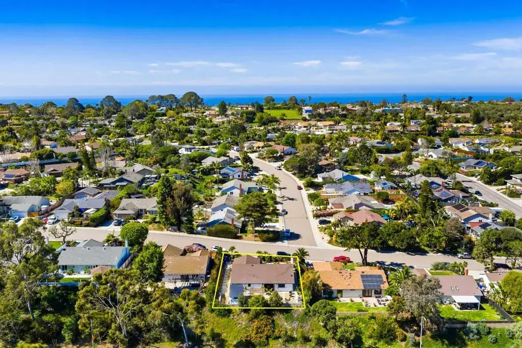 301 Hickoryhill Drive, Encinitas, CA 92024 - #1