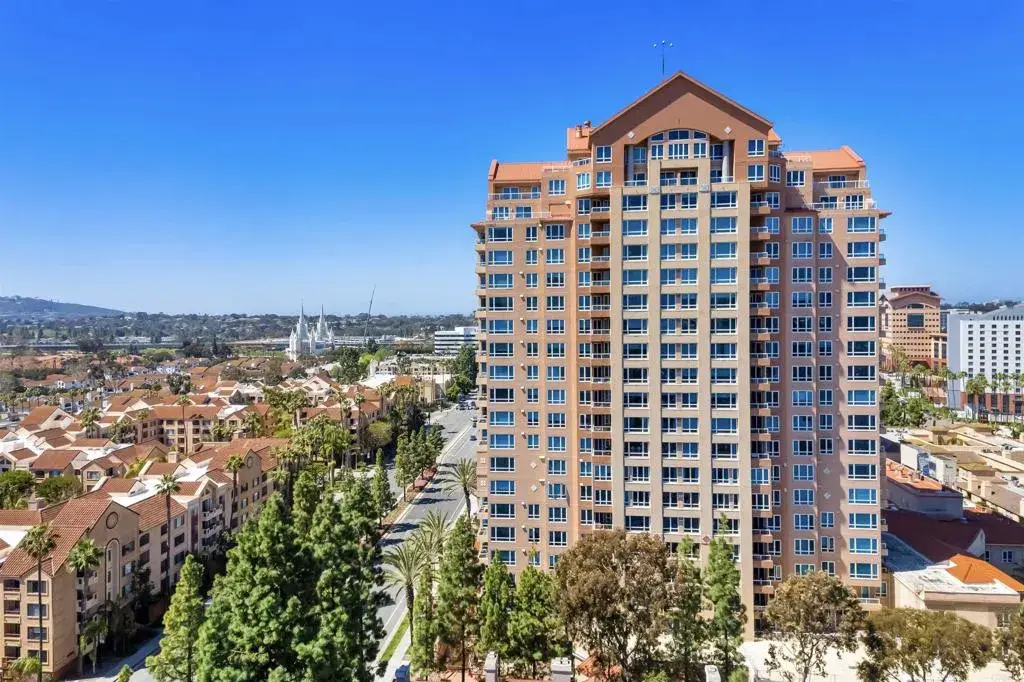 3890 Nobel Drive #1402, San Diego, CA 92122 - #1