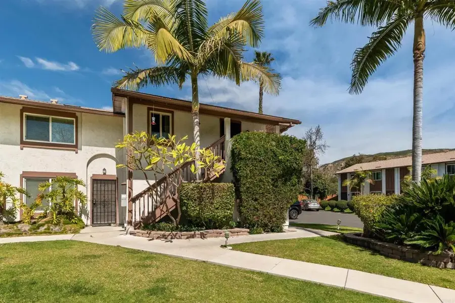 6410 Bell Bluff Avenue, San Diego, CA 92119 - #2