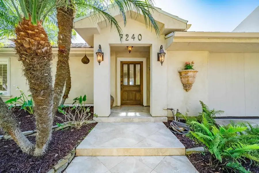 7240 Caminito Cruzada, La Jolla, CA 92037 - #2