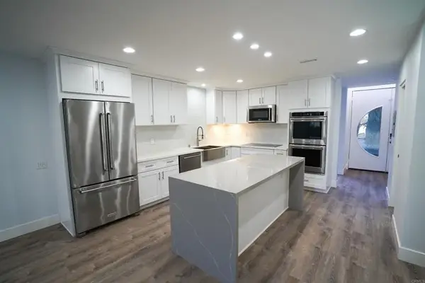 922 Sealane Drive #B, Encinitas, CA 92024