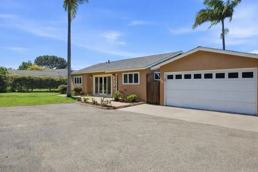 637 N Rios Avenue, Solana Beach, CA 92075 - #3