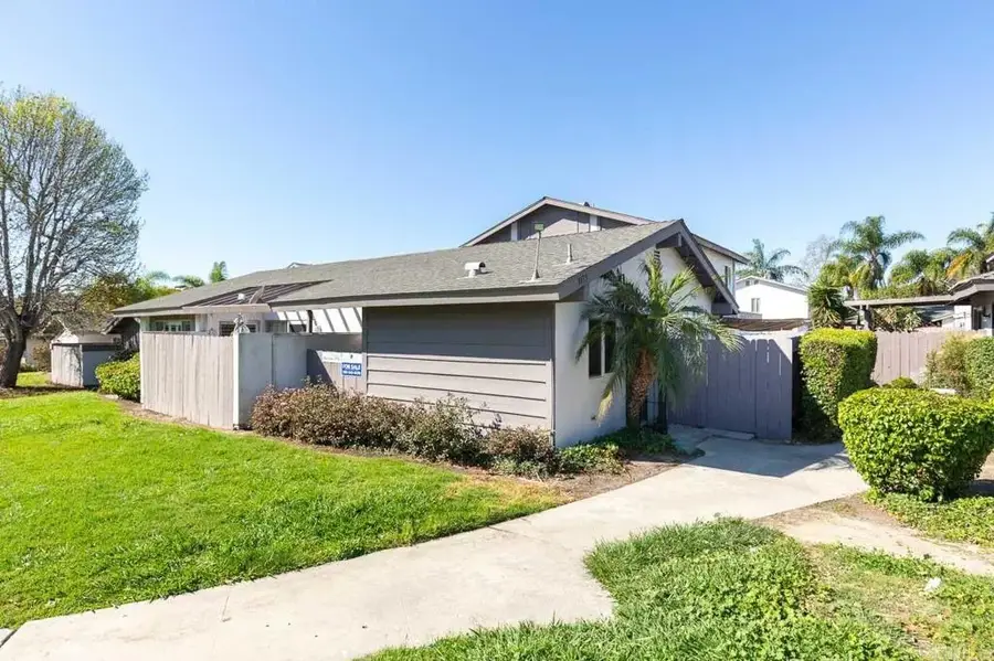 3433 Seabreeze Walk #3433, Oceanside, CA 92056 - #3
