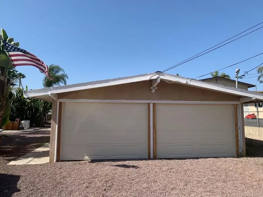 122-124 Eaton Way, Vista, CA 92084 - #3