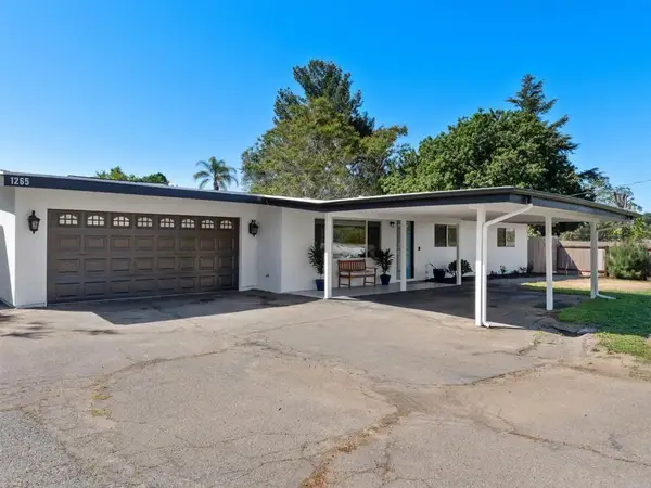 1265 E Fallbrook Street, Fallbrook, CA 92028