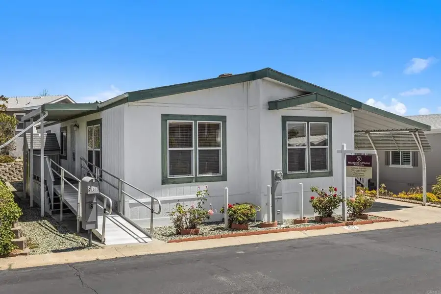 525 W El Norte Parkway #202, Escondido, CA 92026 - #2