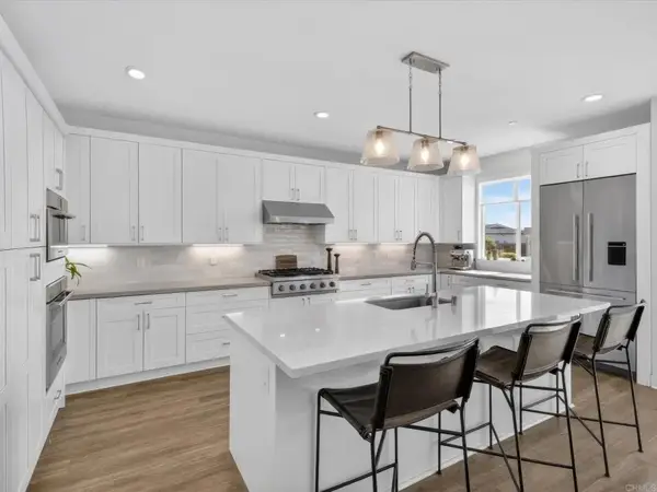 1858 Avocado Rd, Oceanside, CA 92054