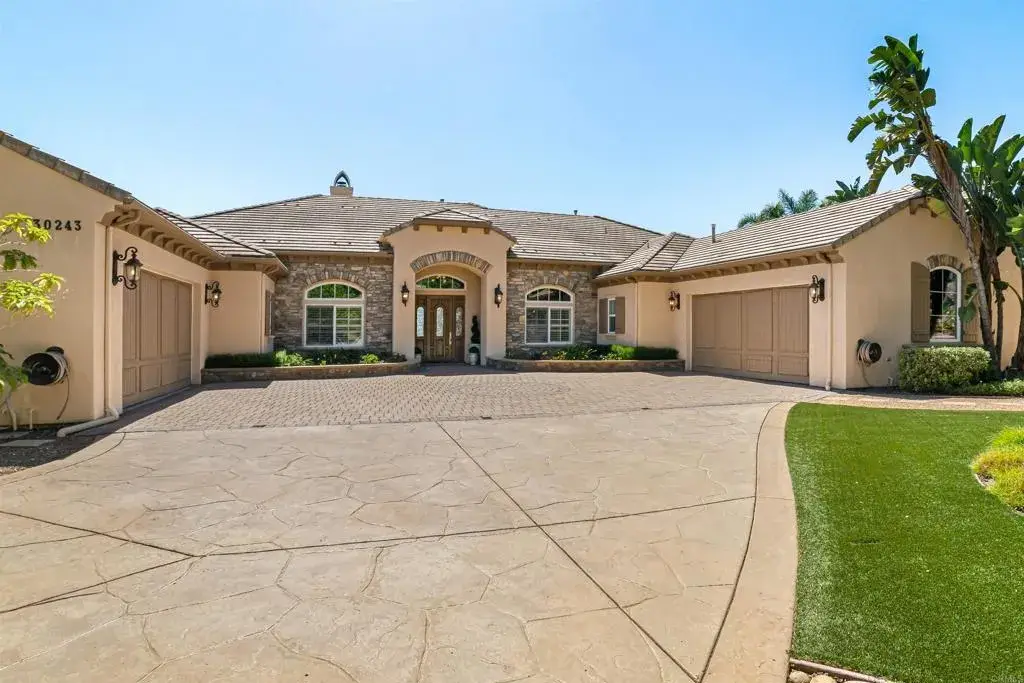 30243 Au Bon Climat Ct, Bonsall, CA 92003 - #1