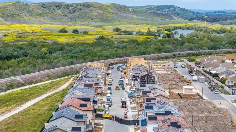 717 Kingbird Loop, Oceanside, CA 92058 - #3