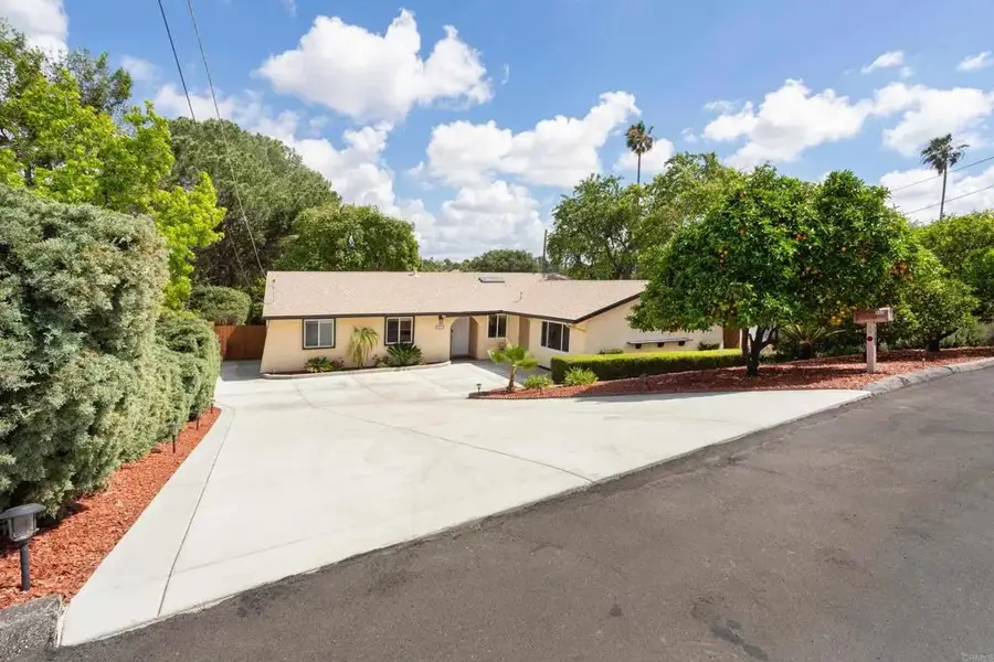 942 Cimarron, Escondido, CA 92029 - #2