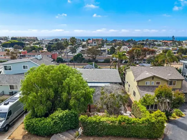852 Dewitt Avenue, Encinitas, CA 92024