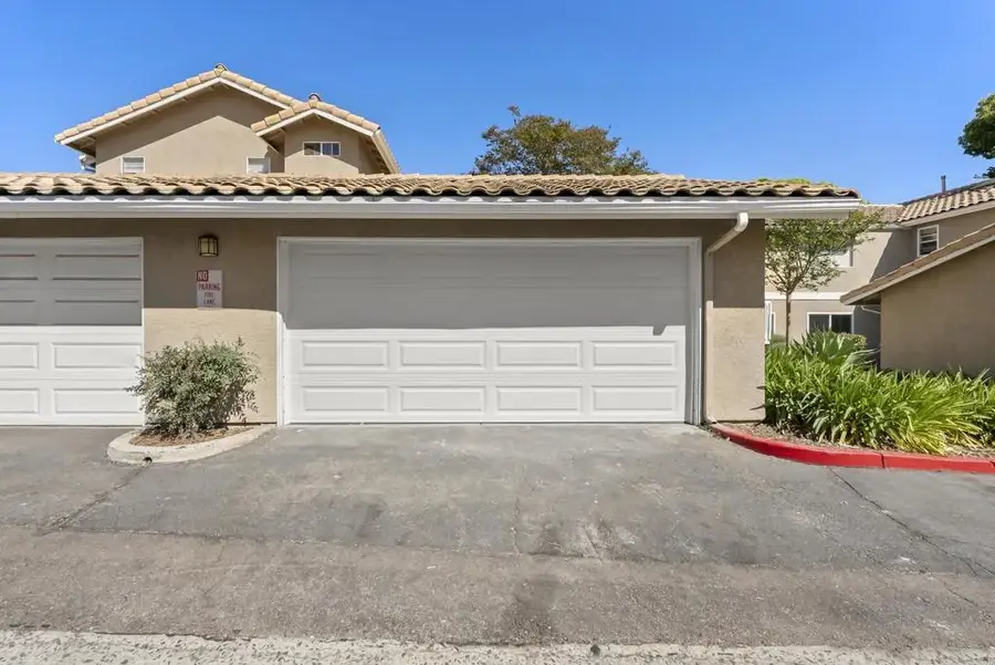 1344 Palomar Place #22, Vista, CA 92084 - #2