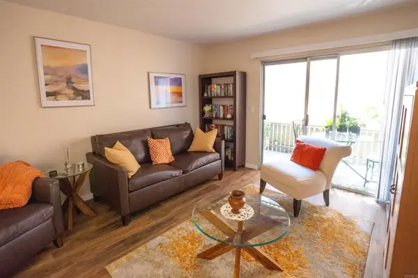 432 Edgehill Lane #79, Oceanside, CA 92054