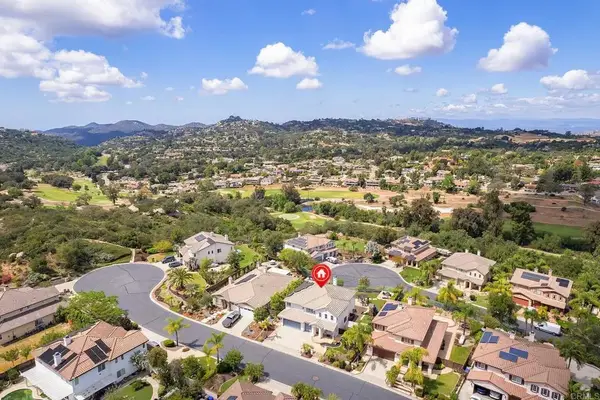 27853 Dogwood Gln, Escondido, CA 92026